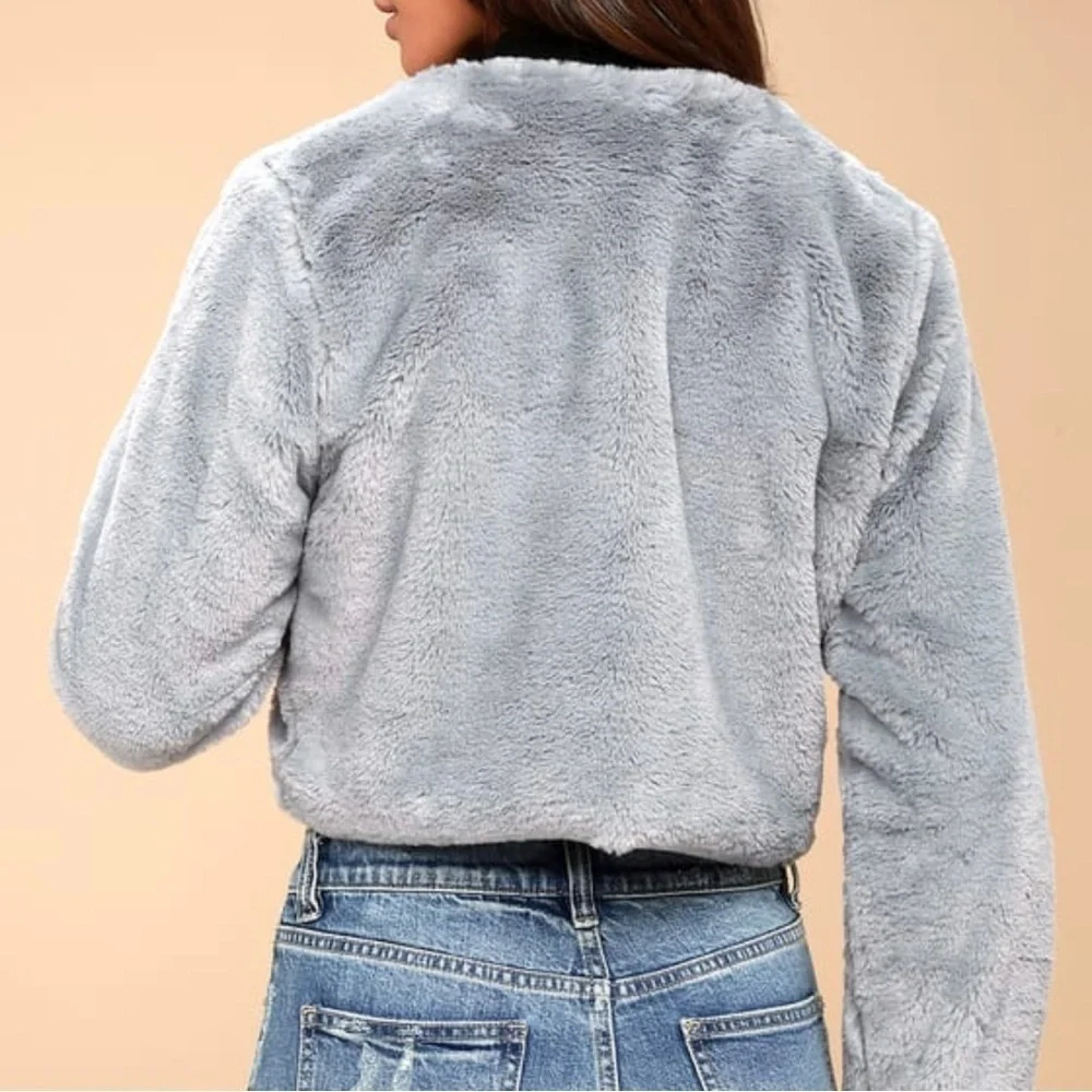 Wild Fable Light Gray Faux Fur Puffy Coat Jacket Size Small - Picture 8 of 14